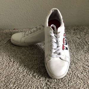 Comfortable White Sneakers